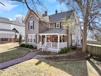 319 Vine St, Leavenworth, KS 66048