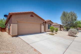9144 S Whispering Pine Dr, Tucson, AZ 85756