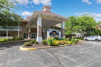 1505 S Shore Dr Unit 301, Delavan, WI 53115