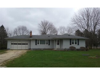 9378 N Main St, Windham, OH 44288