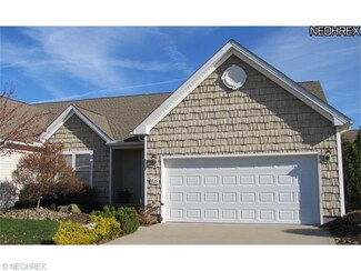835 Stonewater Dr Unit 69, Kent, OH 44240