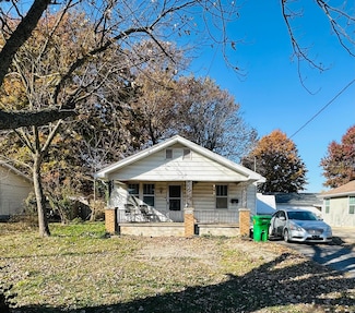2549 N Delaware Ave, Springfield, MO 65803