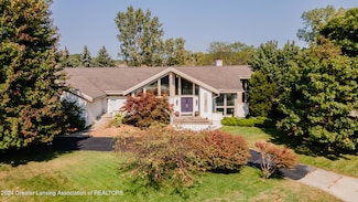 6380 Island Lake Dr, East Lansing, MI 48823