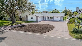 12120 7th St E, Treasure Island, FL 33706