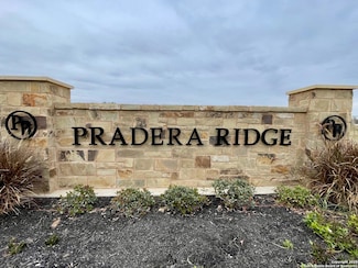 116 Pradera Ridge Dr, Floresville, TX 78114