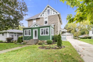 337 W Corning Ave, Peotone, IL 60468