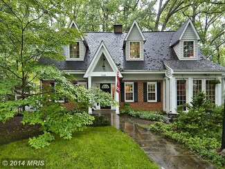 11310 Rokeby Ave, Garrett Park, MD 20896