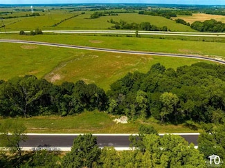 00000 Wildwood Cir, Wamego, KS 66547