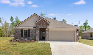 101 Autumn Dr, Crowley, LA 70526