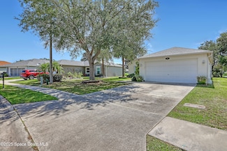 499 Benton Dr, Melbourne, FL 32901