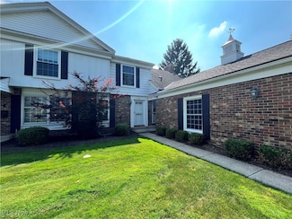 34100 Chagrin Blvd Unit 1105, Chagrin Falls, OH 44022