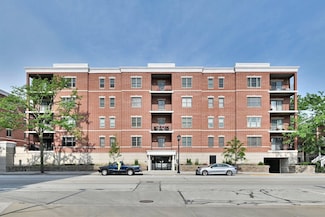210 N Addison Ave Unit 201, Elmhurst, IL 60126