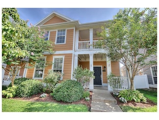 940 Charleston Ln, Savannah, TX 76227