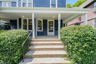 78 Grove St, Montclair, NJ 07042