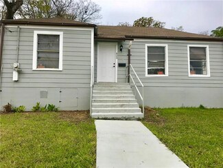423 Avenue J, Dallas, TX 75203