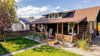 1337 Wyoming Ave, Cody, WY 82414
