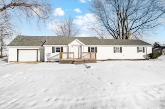 101 E First St, Grover Hill, OH 45849