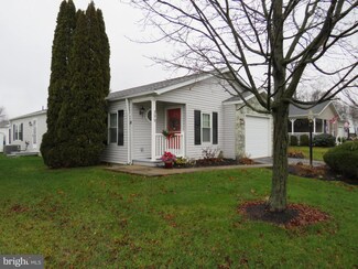 399 Spring Meadow Cir, New Hope, PA 18938