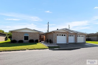 4344 Missouri St, Combes, TX 78535