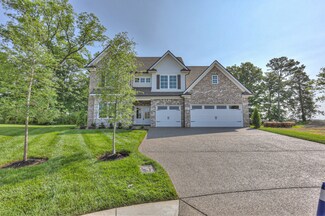 4302 Attleboro Dr, Murfreesboro, TN 37128