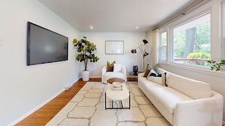 28 11th Ave, Brockton, MA 02302