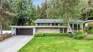 3544 NE 166th St, Lake Forest Park, WA 98155