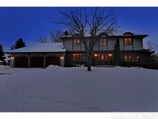 5075 Broadmoor Dr, Maple Plain, MN 55359