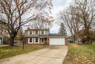 2371 Pineview Ct, Flushing, MI 48433