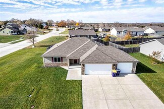 6304 Broadleaf Terrace, Wamego, KS 66547