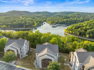 3 Woodpecker Ln Unit 3, Branson, MO 65616
