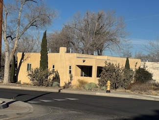423 Richmond Dr SE, Albuquerque, NM 87106