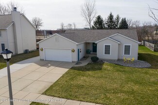 5239 Otter Dr, Lansing, MI 48917