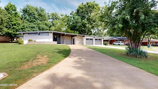 838 Scenic Hills Dr, Newbern, TN 38059