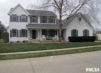 405 Stagecoach Trail, Le Claire, IA 52753