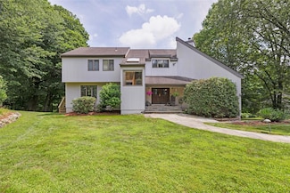3 Farese Way, Amawalk, NY 10501