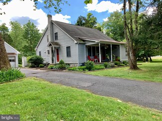 1306 Bridgeton Hill Rd, Upper Black Eddy, PA 18972
