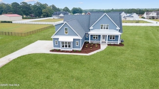 335 Stephanye Ln, Greenville, NC 27834