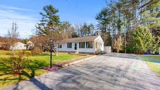 60 Crossing Brook Rd, Cumberland Center, ME 04021