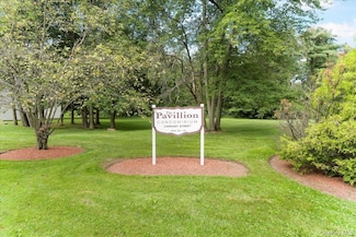 33 Scarborough Ln Unit B, Wappingers Falls, NY 12590