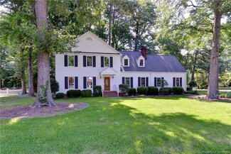 100 Stevens Ct, Yorktown, VA 23693