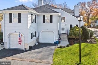 3202 London Ct Unit 149, Middletown, NJ 07748