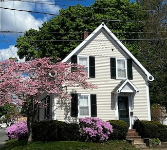 100 Willow St, South Hamilton, MA 01982