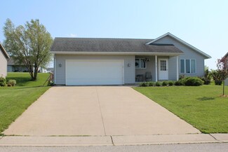 312 Maple St E, Dover, MN 55929