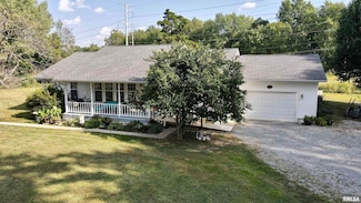 1766 West Rd, West Frankfort, IL 62896