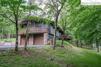 103 Raven Rd, Beech Mountain, NC 28604