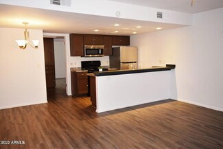 8841 N 8th St Unit 102, Phoenix, AZ 85020