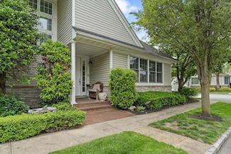 161 Harbor View Dr, Port Washington, NY 11050