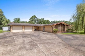 1831 N Cutting Ave, Jennings, LA 70546