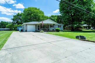 7046 Cheri Dr, Hillsboro, OH 45133