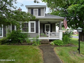 23 Hampton Ave, Rensselaer, NY 12144